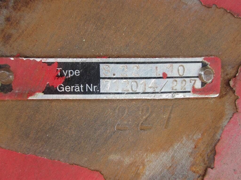 8.22 L10 - O&K L 10 - Axle/Achse/As 3