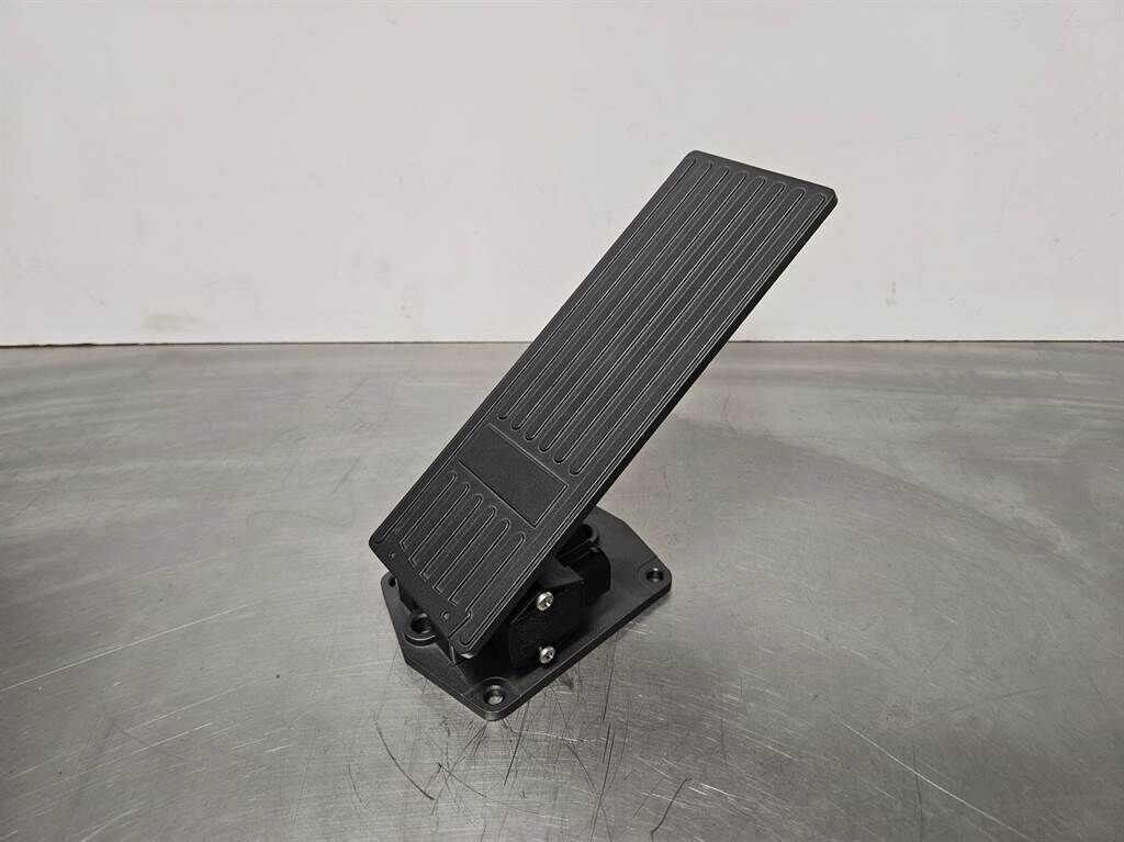 TL260-5350260006-Gas pedal/Fusspedal/Gaspedaal 3