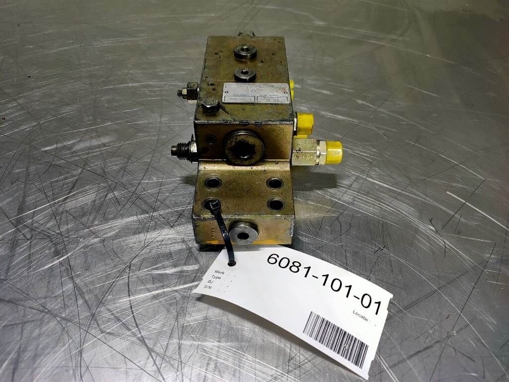A904C-5009808-Oil Control 08479503726001B-Valve 2