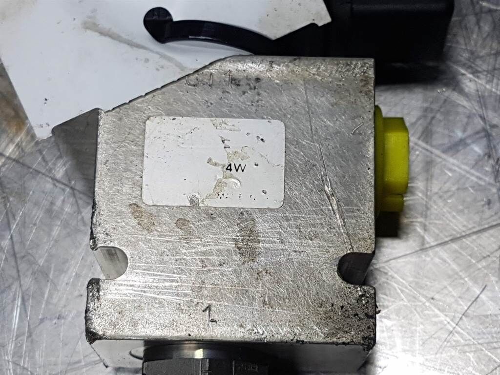 AZ45E-4189081A-Integrated S402NH124W-Valve/Venti 3