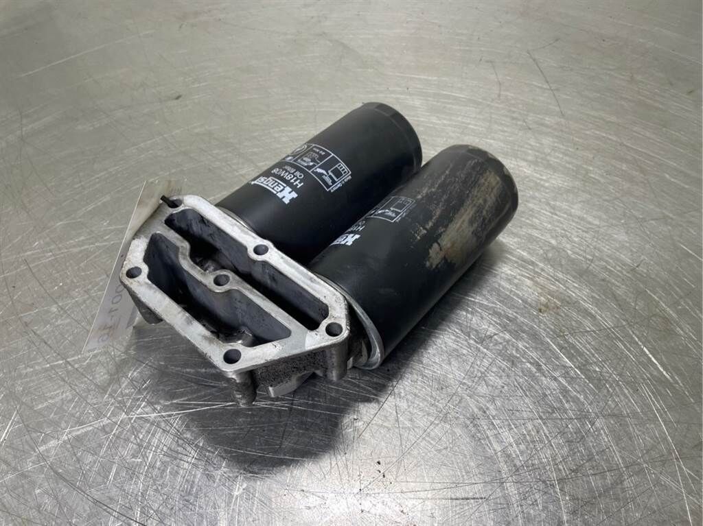 L544-9266769-Oil filter bracket/Oelfilterkonsole 3