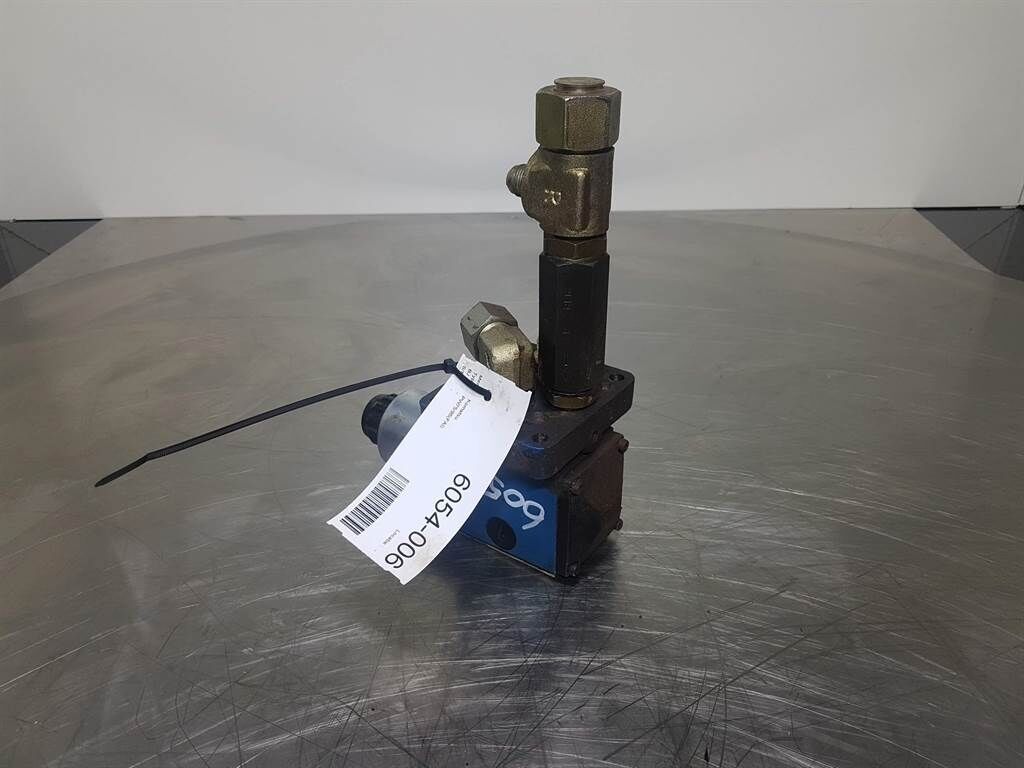 3WE 10 A31 - Komatsu PW75 - Valve 2