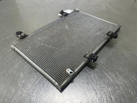 Sonstige M316 - 372-9320 - Airco condenser/Klimakondensat