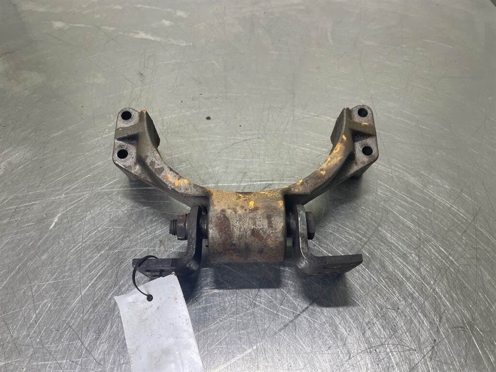 L25.5-Cummins 3918995-Front support 2