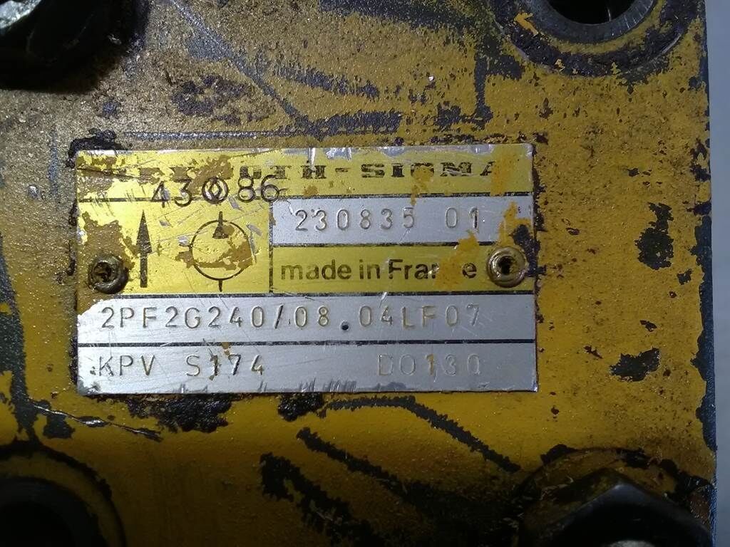 - Sigma 2PF2G240/08.04LF07 - Gearpump/Zahnradpum 3
