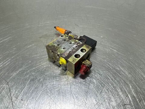 L524-10444143 / 11341172-Lubricating system 2