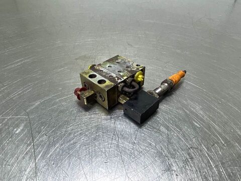L524-10444143 / 11341172-Lubricating system 3