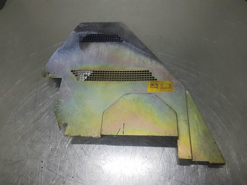 TL210-5358609832-Hood/Haube/Kap 3