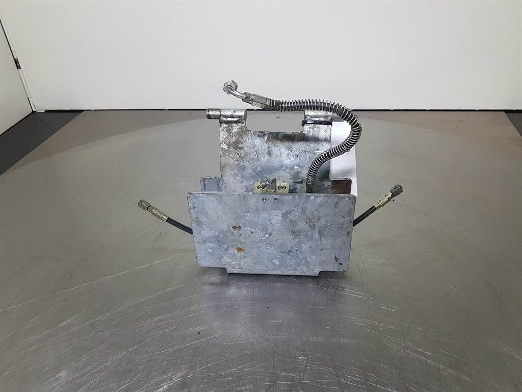 9582637/10042483-Distribution block/Verteiler 2