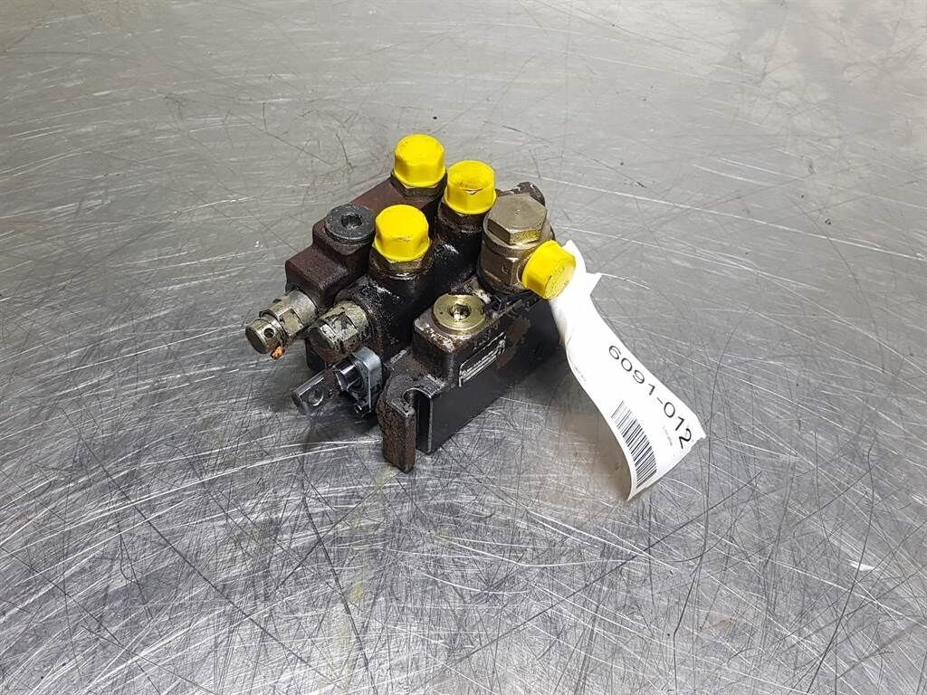 AZ85-4198098A-Nordhydraulic RS-211-Valve 1