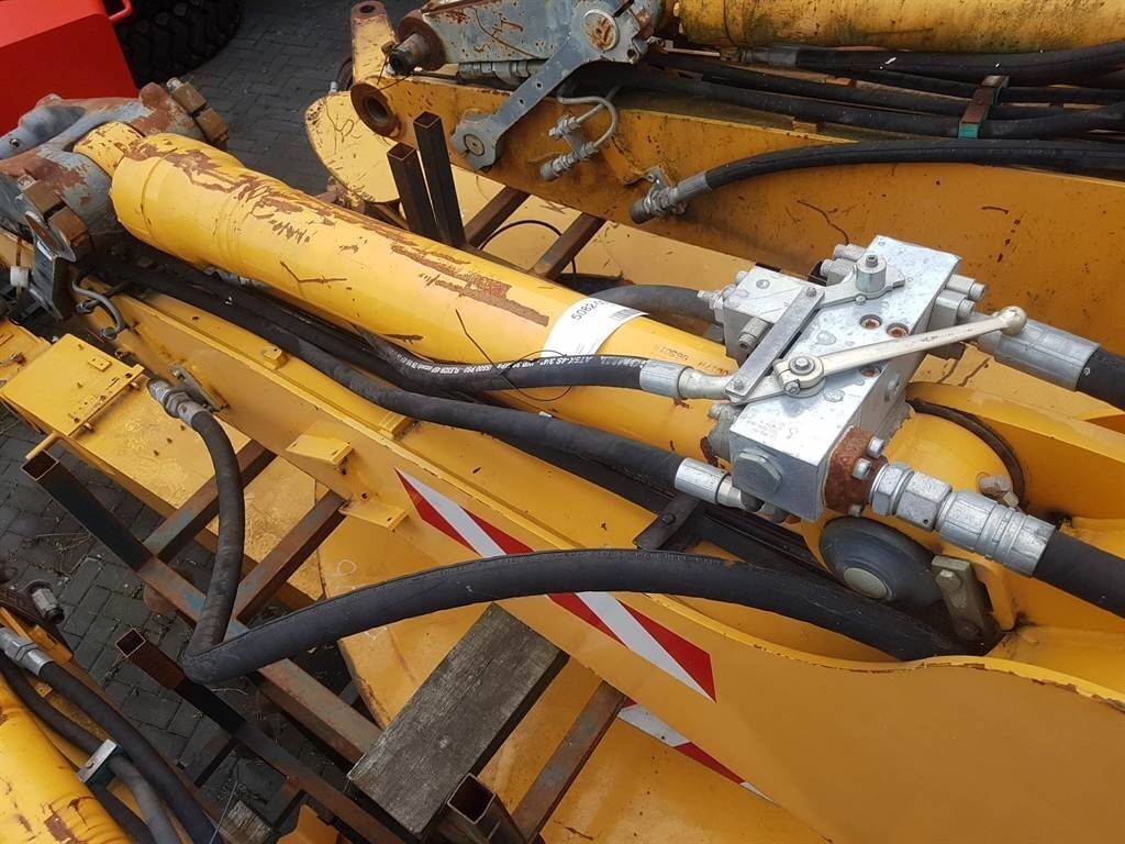 A904 C - 94047583 - Bucket cylinder 1