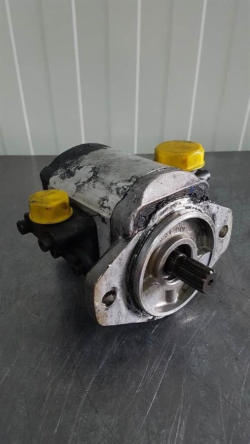 68391597 - Ahlmann AZ 14 - Gearpump 1