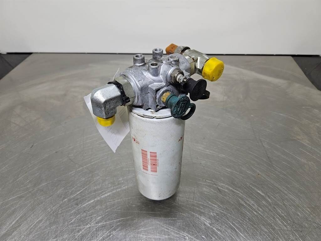 907M - Hydraulic filter 2