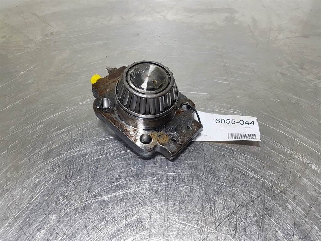 AZ200 - 4106522A - Steering pivot pin 1