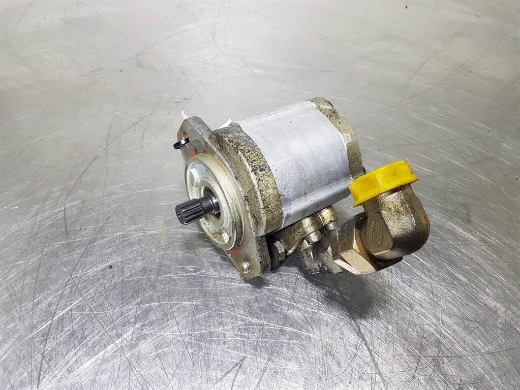 L20I-Haldex W15A1-33-R-5-K-06-N-N-Gearpump 1