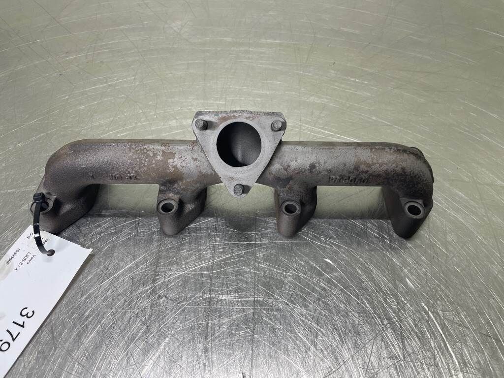L30B-Deutz TD2011L04I-04103384R-Exhaust manifold 2