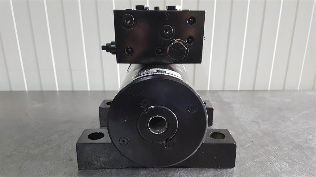 - Helac L20-15-S - Rotary actuator/Drehantrieb 3