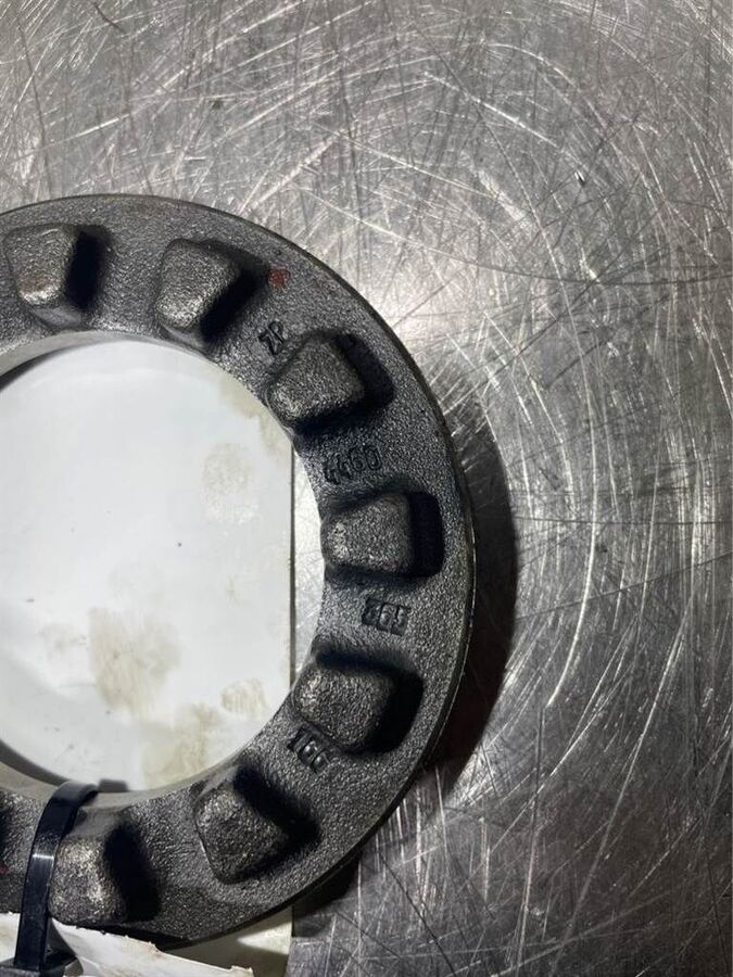L544-7009229-Adjusting nut/Einstellmutter 2