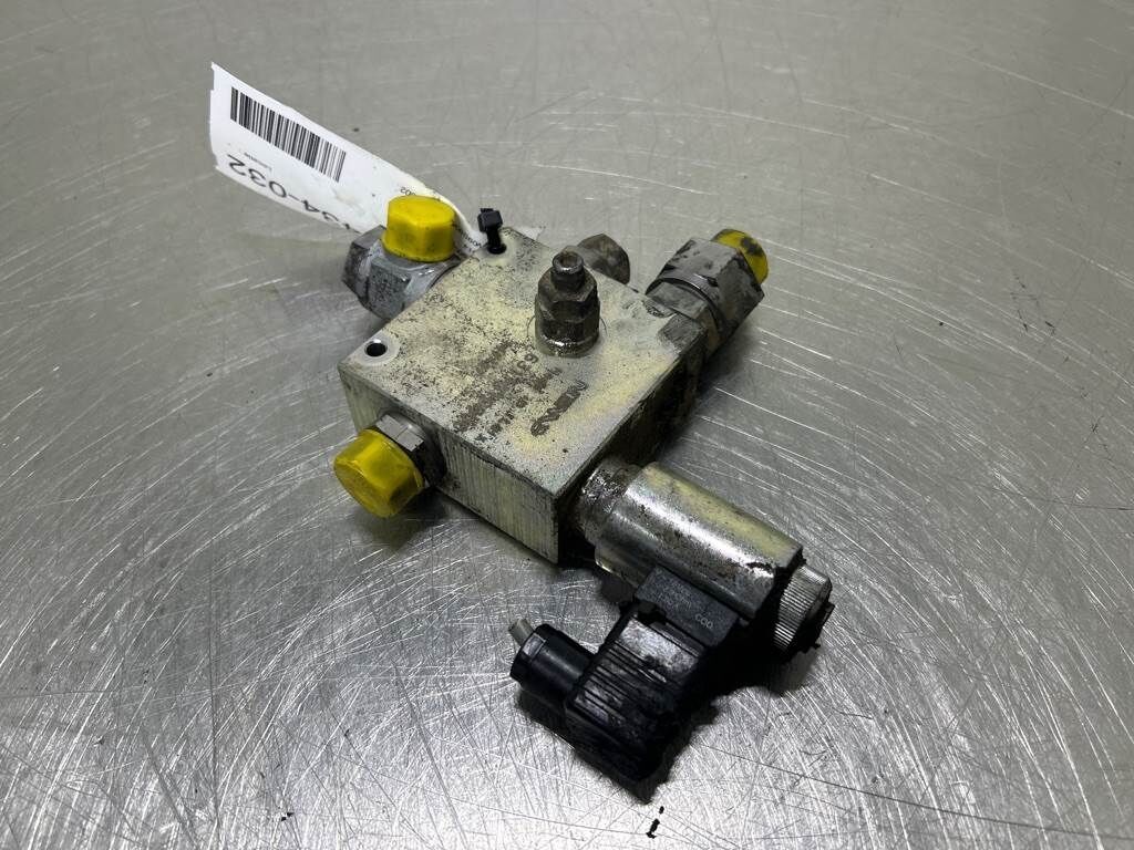 AS900-NEM Hydraulics 6311310600-3/2 Valve/Ventie 2