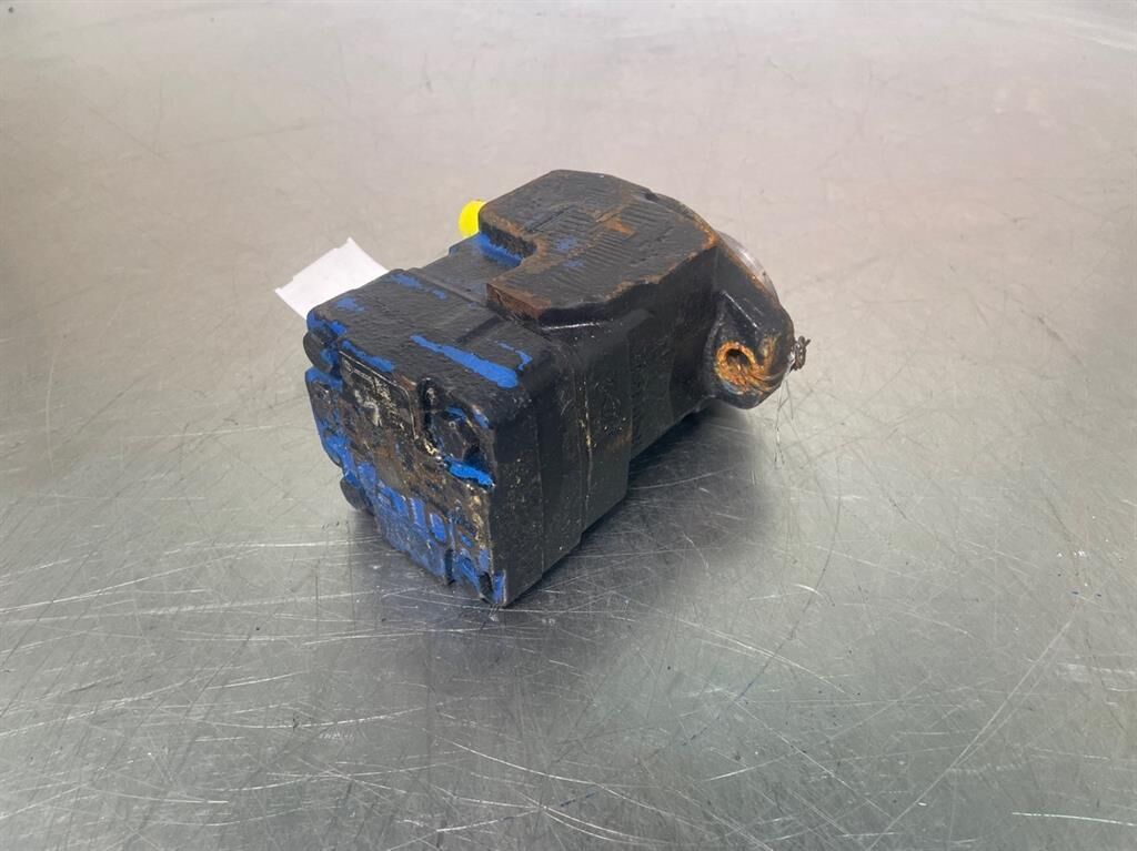 Z34-22-White-Hydraulic motor/Hydraulikmotor 3
