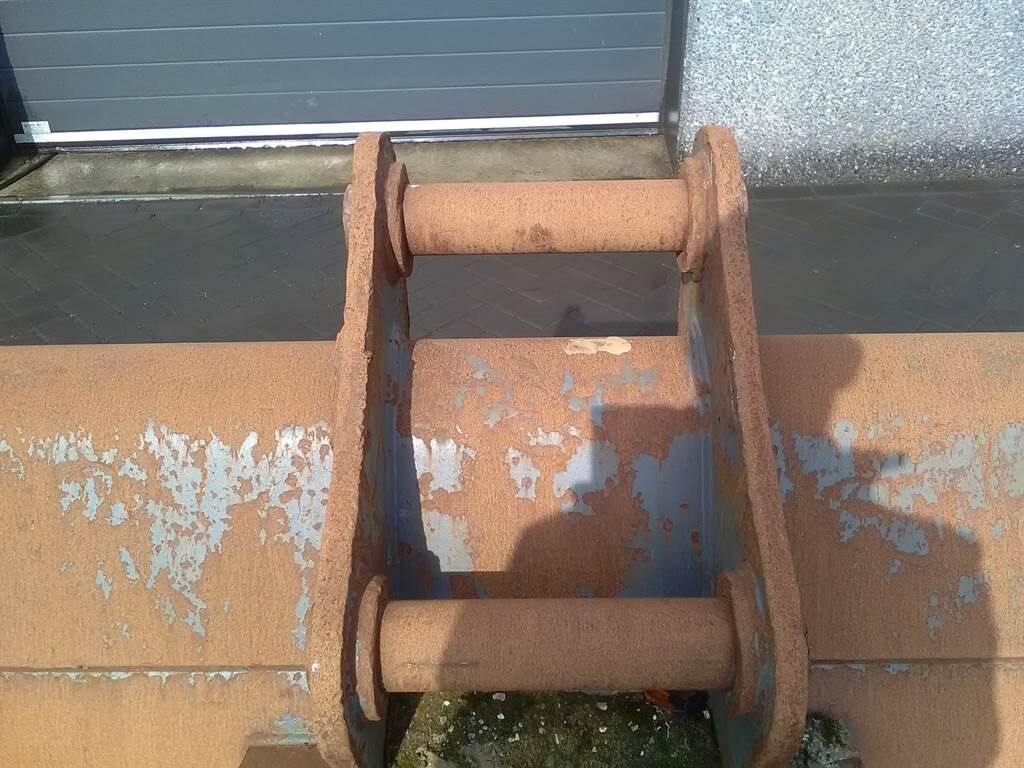 2,05 mtr - Bucket/Schaufel/Dichte bak 3