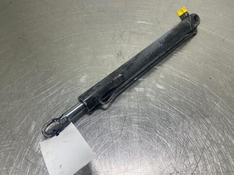 WG35E-320.014.001.001-Cabin cylinder/zylinder 2