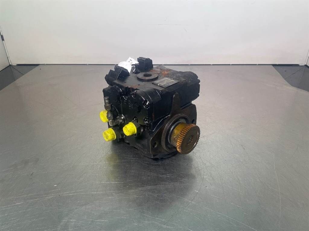 Z34-22-Sauer Danfoss 42R28DG-Drive motor/Fahrmot 2