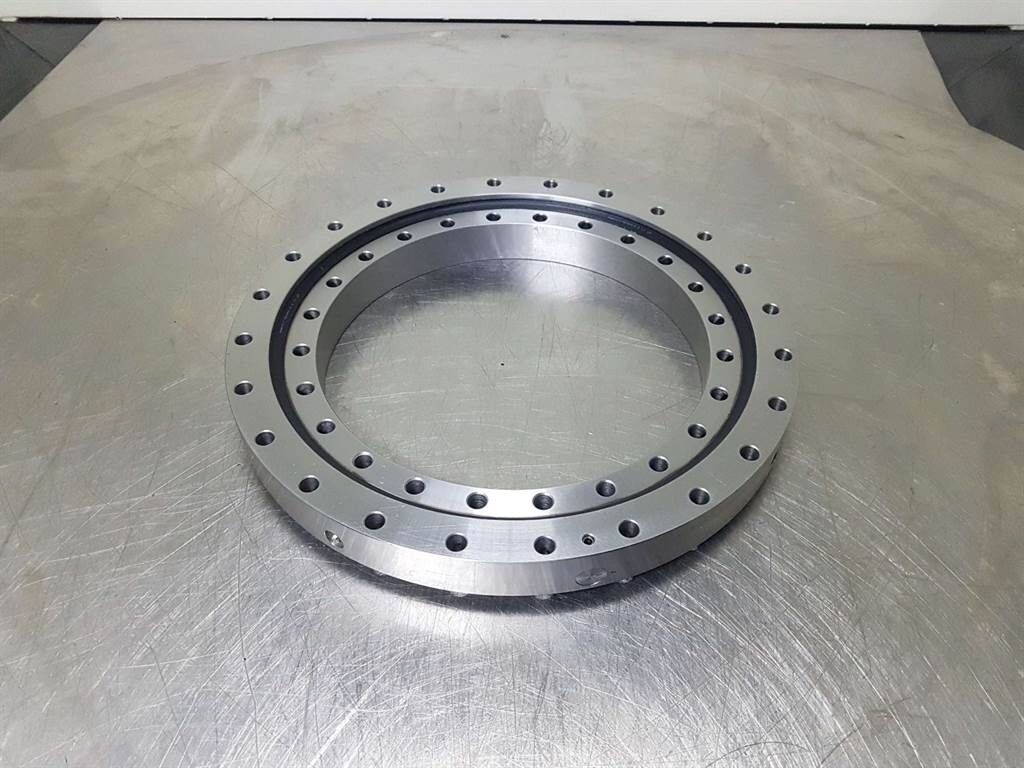 - IMO 13000068-Slewing ring/Drehkranz/Draaikrans 1