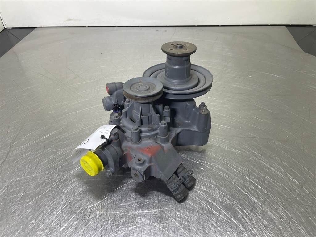 Deutz Fahr 04300291 - Coolant pump/Kühlmittelpumpe/Waterpom 2