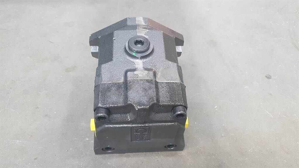 M4MF45-2B4R-Hydraulic motor/Hydraulikmotor 2