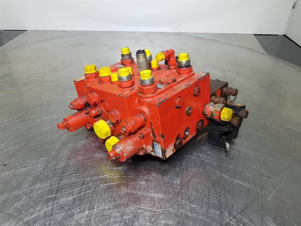 4522059 - O&K L15 B - Valve/Ventile/Ventiel 3
