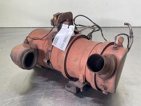 Sonstige L524-John Deere RE587689-Exhaust/Auspuff/DPF