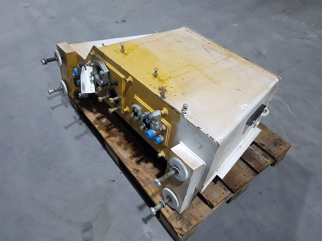 950H - Tank/Behälter/Reservoir 2