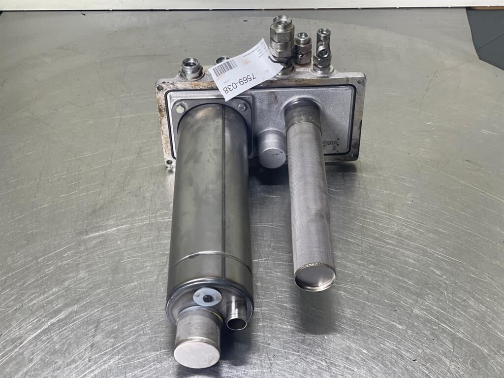 L524-11699657-Hydraulic Filter 3