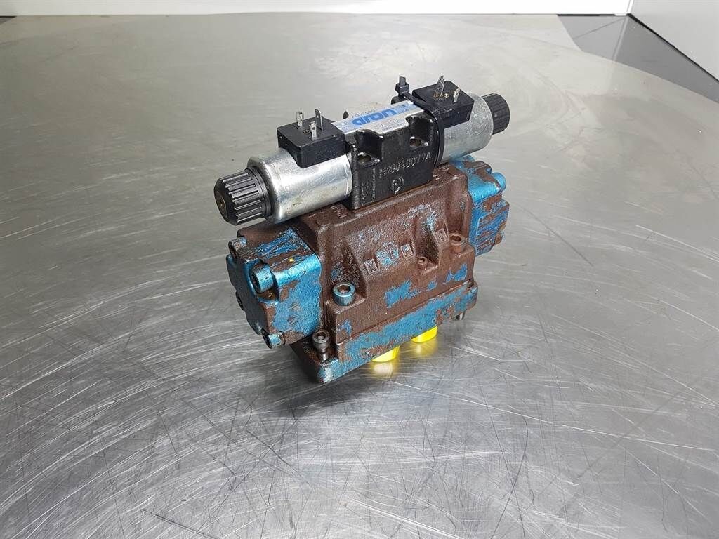 AD3E03C-M82101020A-Valve/Ventile/Ventiel 2