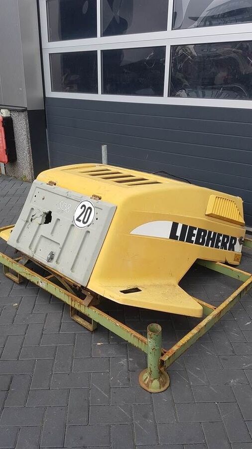 L 514 Stereo - Engine /Motorhaube/Motorkap 2