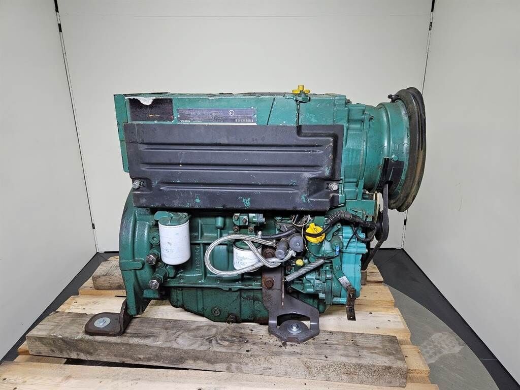 L30B-Z/SX-D3DCEE2-Deutz BF4L2011- /Motor 1