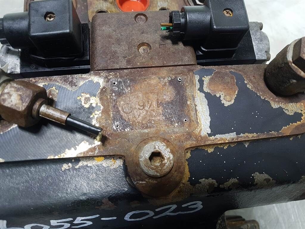 A4VG125 - Ahlmann AZ200 - 4100373A - Drive pump 3