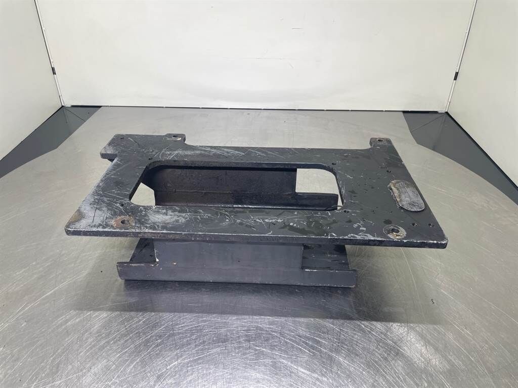 A904C - Generator frame/plate 1