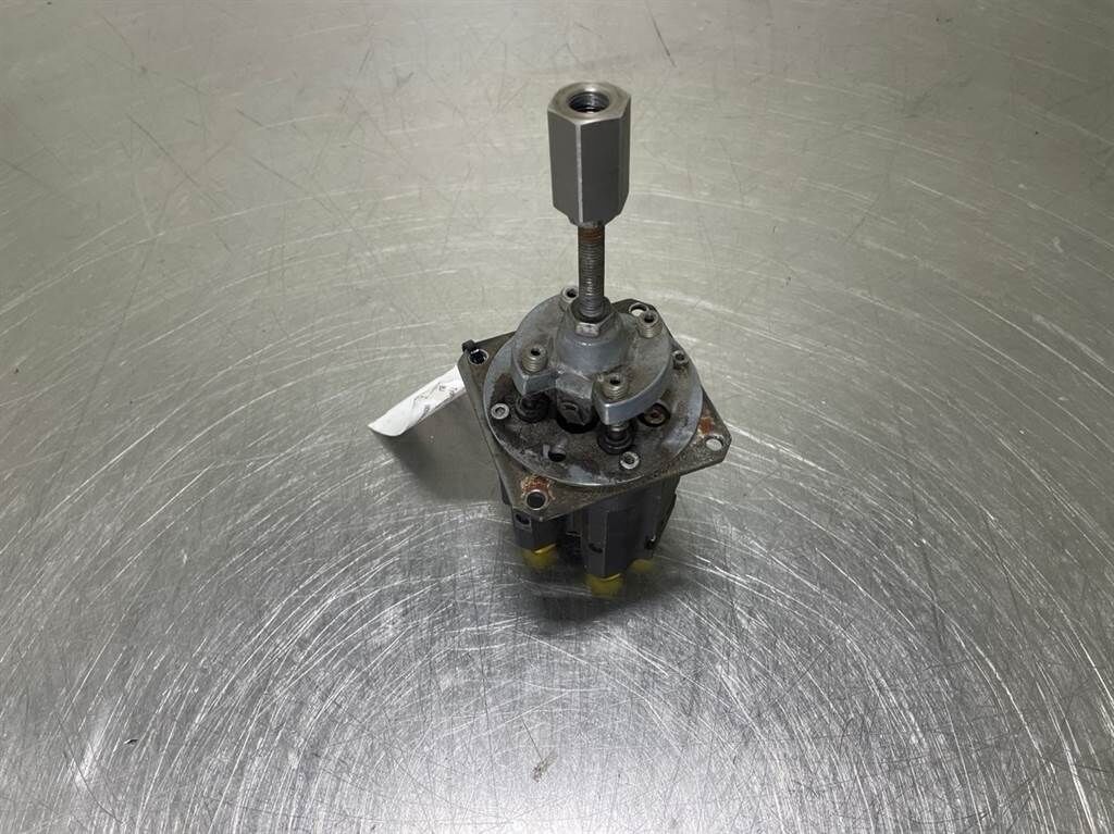 AZ6-4198091A-HRK-20-Servo valve/Servoventil 3