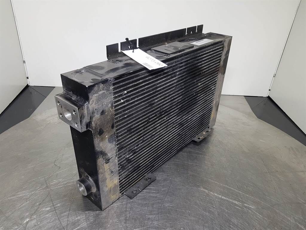- Oil cooler/Ölkühler/Oliekoeler 2