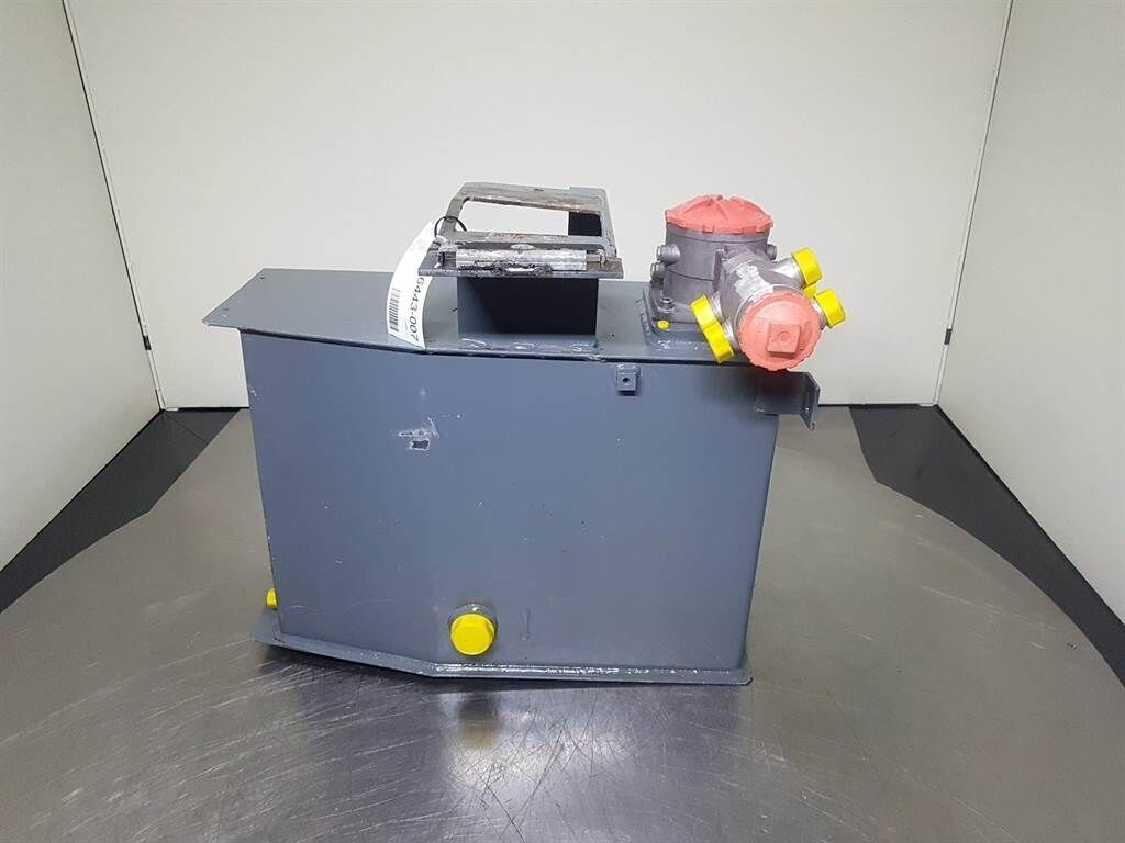 SKL844-6453013001-Tank/Behälter/Reservoir 1