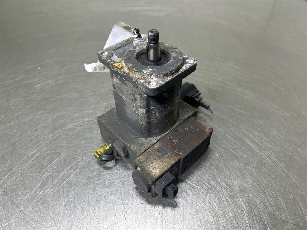 HL740-9 - Gearpump/Zahnradpumpe/Tandwielpomp 1