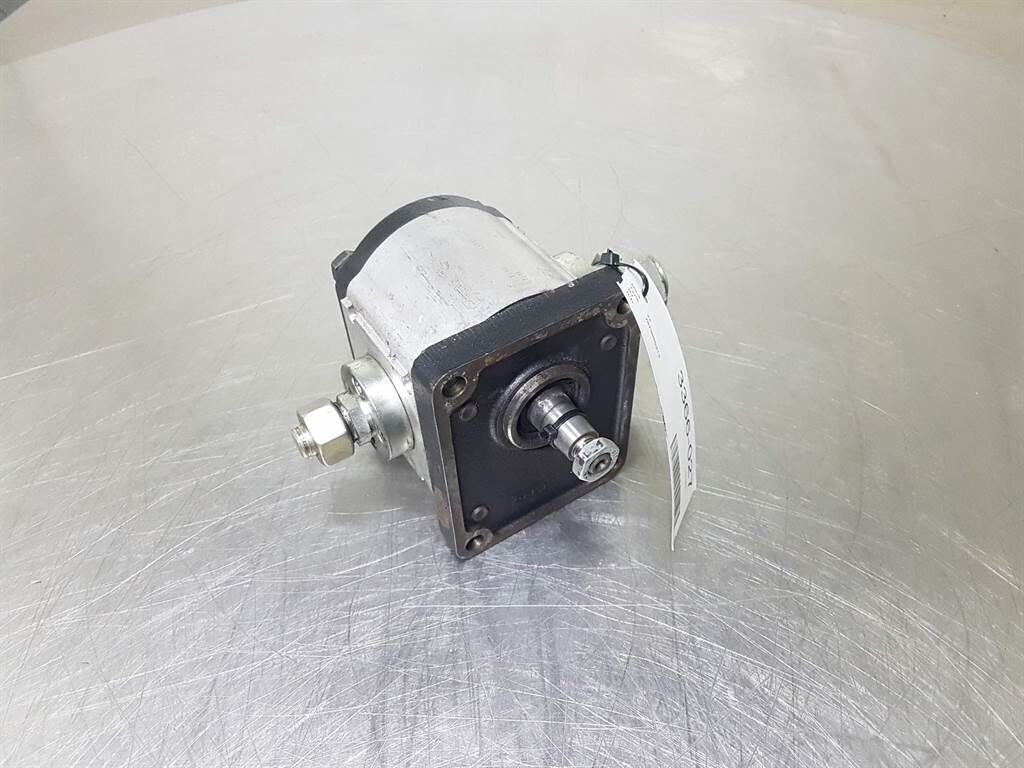 PLP30.38S0-83E3-Gearpump/Zahnradpumpe/Tandwielpo 2