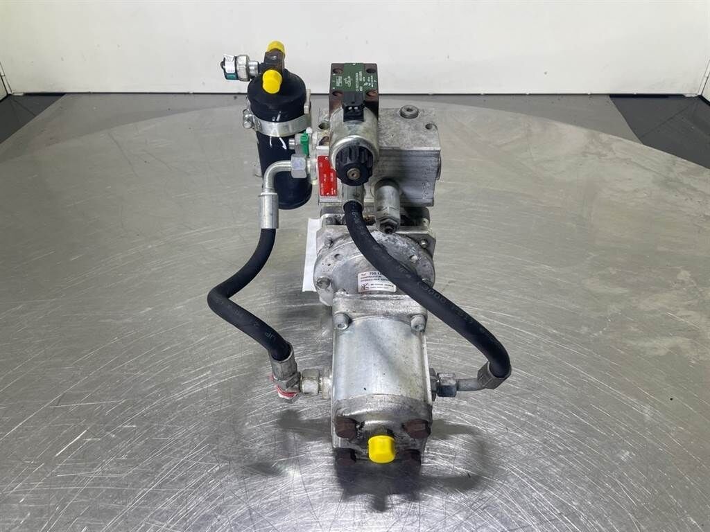 12MTX-5620108/6090359/6050187-Compressor 3