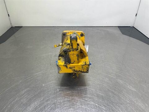8411-879356c7a5349e3aa4ffbb2d2423c700-5572135