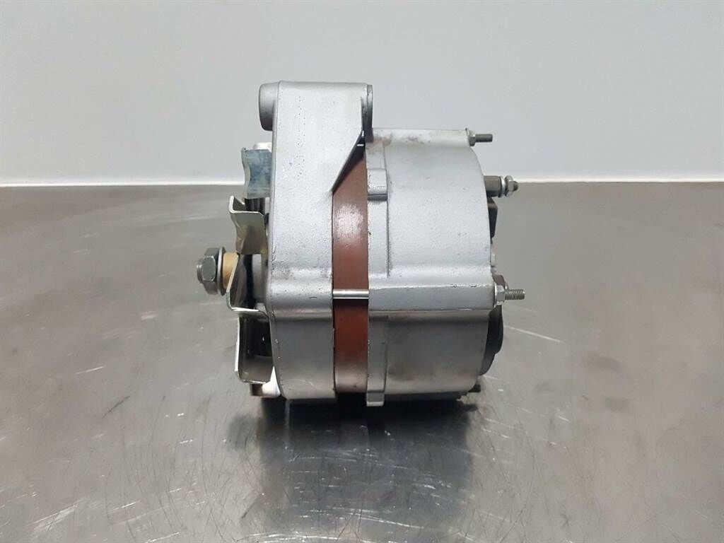 Deutz Fahr 913/1013-28V 55A-Alternator/Lichtmaschine/Dynamo 3