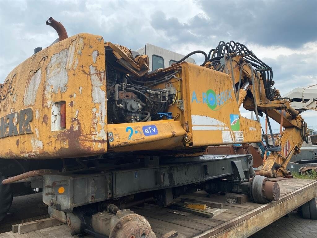 Liebherr A 904 (For parts) 2