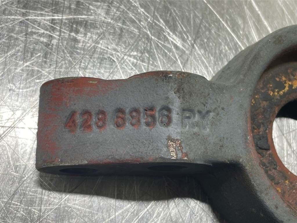 Deutz Fahr 4286856 - mounts/Motorlager/Motorsteunen 3