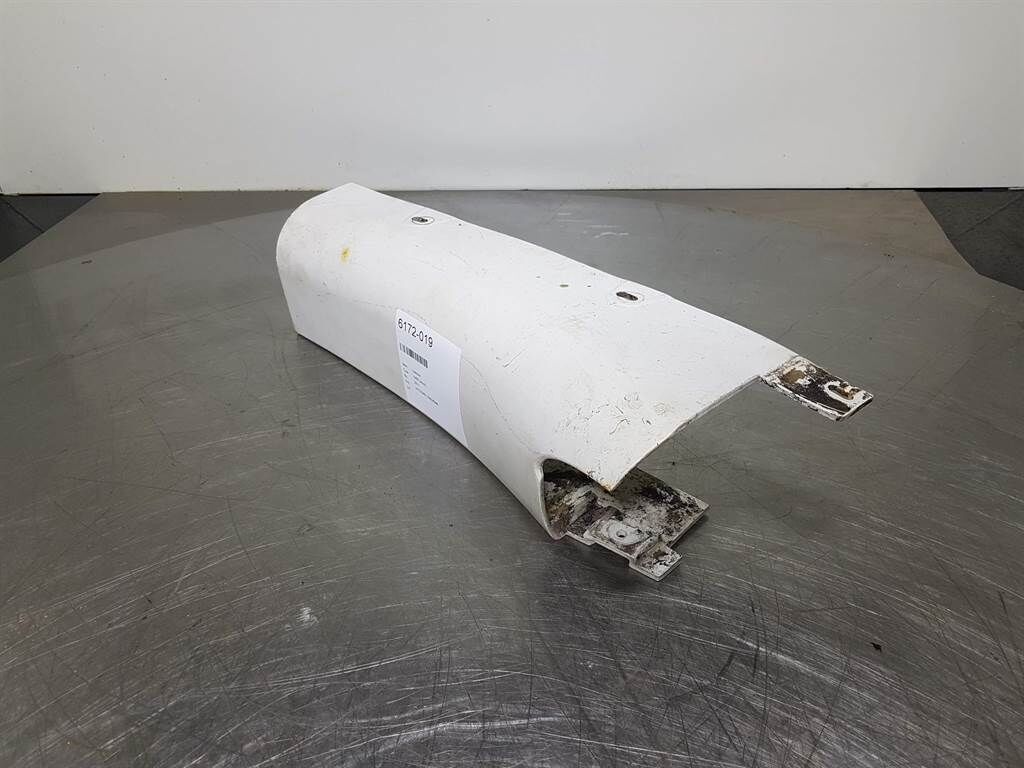 L586 2plus2-9777257-Lamp bracket rear right 1